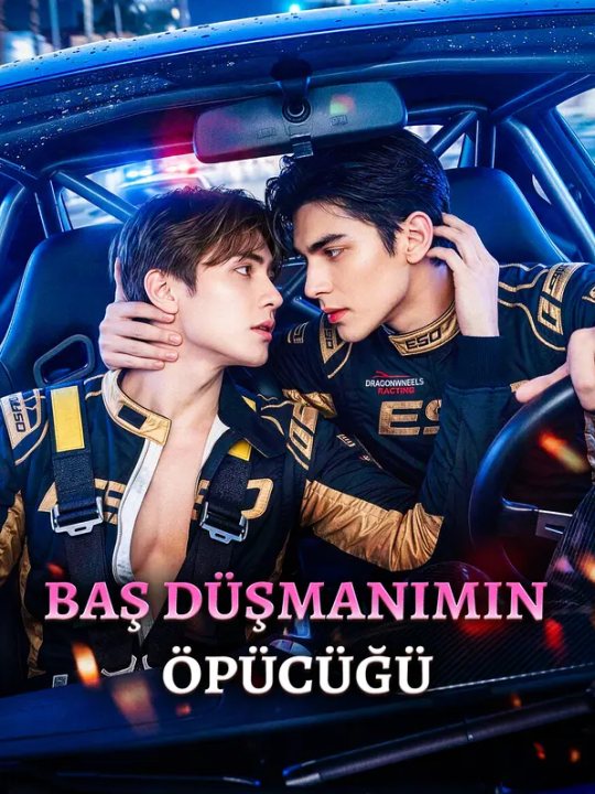 BAŞ DÜŞMANIMIN ÖPÜCÜĞÜ kapak